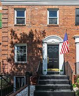 Old Town Perfection With Fire Pit 4 Bedroom Townhouse