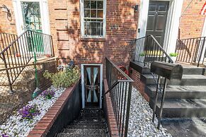 Old Town Perfection With Fire Pit 4 Bedroom Townhouse