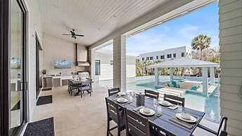 Dream Island 8 Bedroom Home