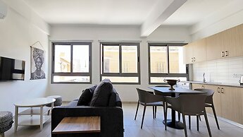 Phaedrus Living Ledras Residences 105