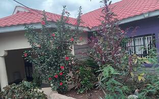Caren Cottages & Airbnb Kitale