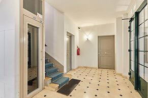 Superb Apartment Invalides St Germain des Pres