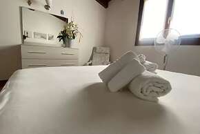 Delightful sea View Apartment With Veranda