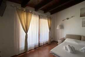 Delightful sea View Apartment With Veranda