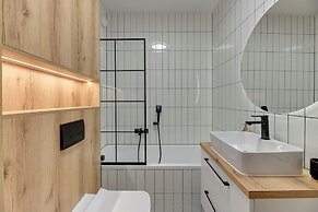 Horizon 162 - SeaView by GrandApartments