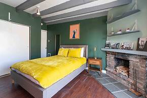 1918 Duplex with Character City Center