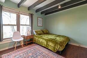 1918 Duplex with Character City Center