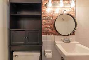 1918 Duplex with Character City Center