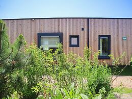 Modern Retreat Near Beach