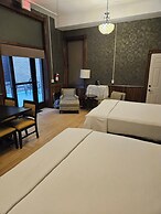 Albany Merchants Hotel