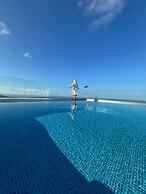 65 Stairs to Heaven Private Pool