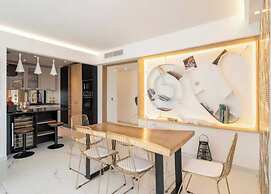 Modern Apartment - 3br- 6P - Palm Beah