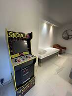 Modern Apartment - 3br- 6P - Palm Beah