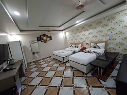 HOTEL DEV INN