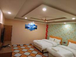 HOTEL DEV INN