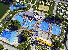 Lakeside Luxury Retreat Mobile Homes With Thermal Riviera Tickets