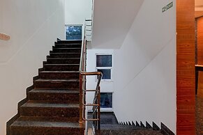 Super Townhouse Arcot Road