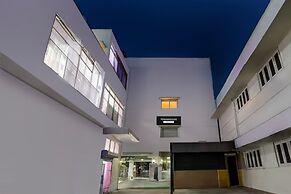 Super Townhouse Arcot Road