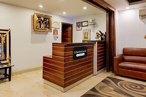 Super Townhouse Arcot Road