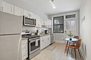 3BR Vibrant Apartment in Hyde Park