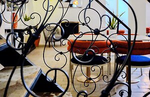 Bo Boutique Hotel & Hairshop