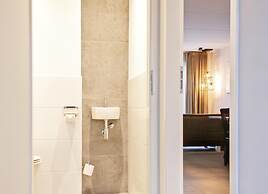 Waterfront Holiday Home With Terrace & Views