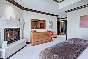 Luxury 5BR Penthouse Residence at The Ritz-carlton Club Vail
