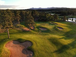 The Golf Club at Fox Acres