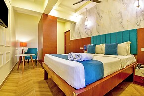 THE Solitaire Residency