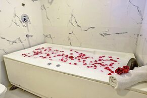 THE Solitaire Residency