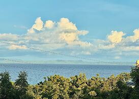 Room-your Perfect Hideaway, Uncompromise