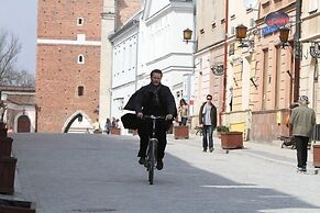 Apart Podolski