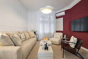 Elegant 3BR Steps away Cismigiu Gardens