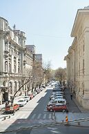 Elegant 3BR Steps away Cismigiu Gardens