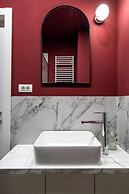 Elegant 3BR Steps away Cismigiu Gardens