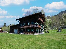 Spacious Holiday Apartment Near Kitzbuhel