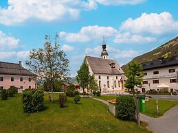 Spacious Holiday Apartment Near Kitzbuhel