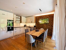 Spacious Holiday Apartment Near Kitzbuhel