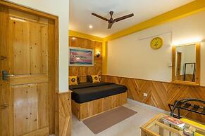 The Hosteller Kasol, Riverside