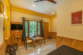 The Hosteller Kasol, Riverside