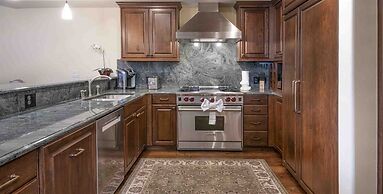 Luxury 4 Bedroom Condo in Vail Village - Mountain View Residences
