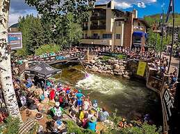 Cozy 2BR Ski-in/out Condo in Lionshead Village at Eagle Bahn Gondola