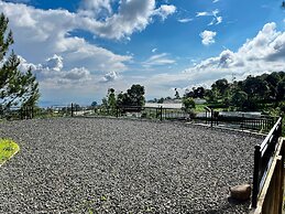 Tebing View Glamping, Azana Hotel Collection