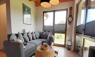 Holiday Home With Garden, Sauna, Jacuzzi