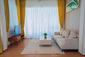 Royal Beach Resort & Residence By EHM