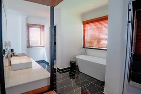 Royal Beach Resort & Residence By EHM