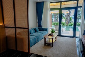 Royal Beach Resort & Residence By EHM