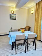 Crown Suites