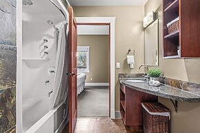 2 Bedroom Condo .Pool .Hot Tub .Gym .Spa