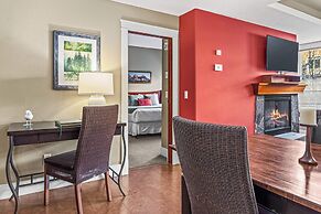 2 Bedroom Condo .Pool .Hot Tub .Gym .Spa